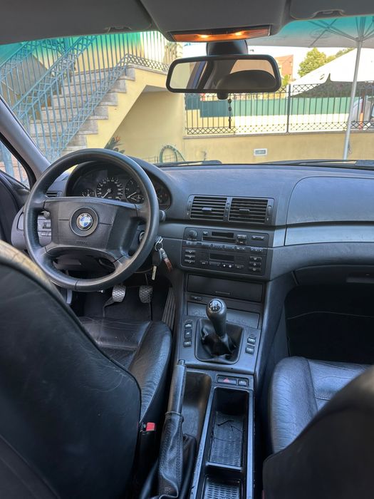Vendo BMW 320 diesel.