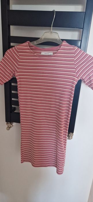 Sukienka Reserved 128