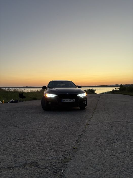 Продається BMW F30 2013 року 2.0 бензин