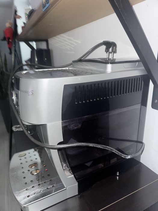 ekspres delonghi magnifica