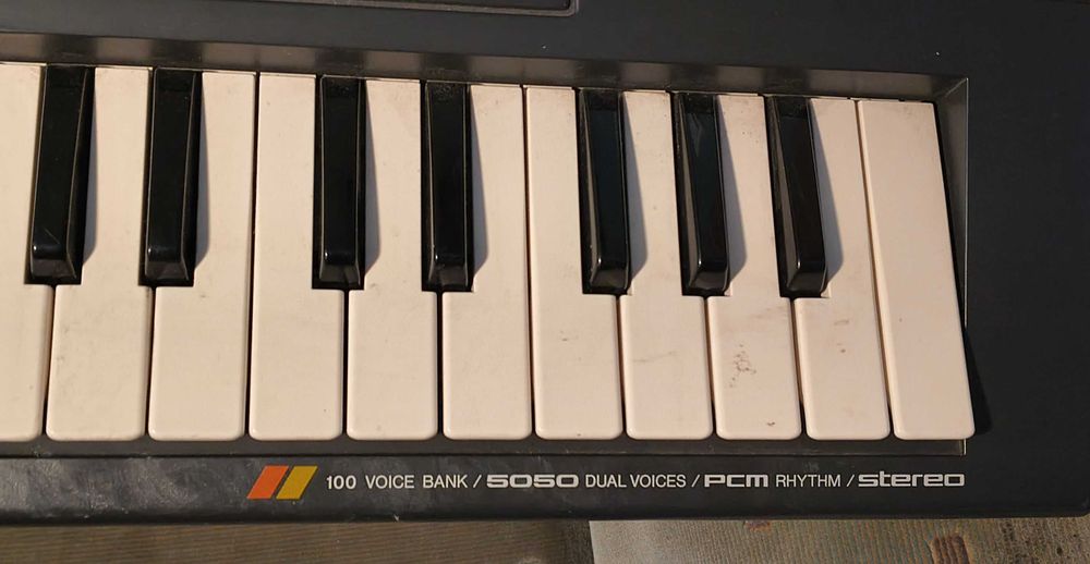 Yamaha PSS-290 keyboard