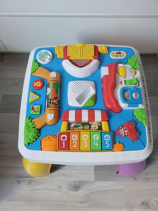 Stolik edukacyjny