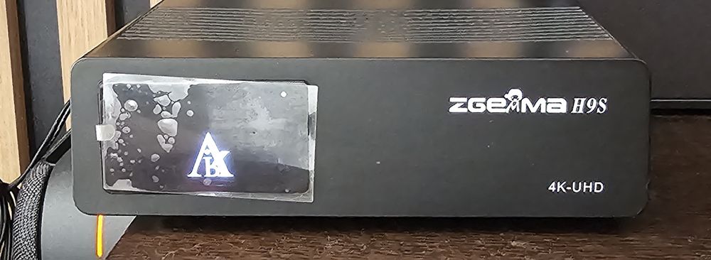 Tuner satelitarny ZGEMMA H9S Wi-Fi
4K ENIGMA2 DVB-S2X
Nowa wersja z wb