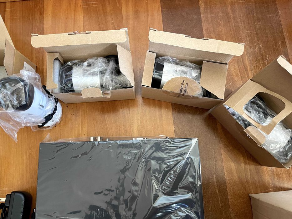 Sistema de videovigilância 4 câmaras LOREX