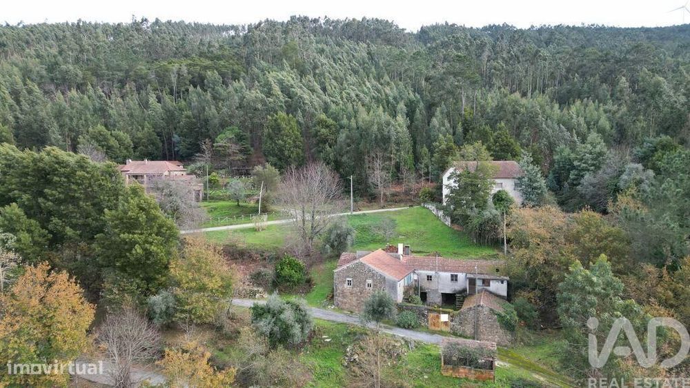 Casa / Villa T4 em Vila Nova de 372 m2