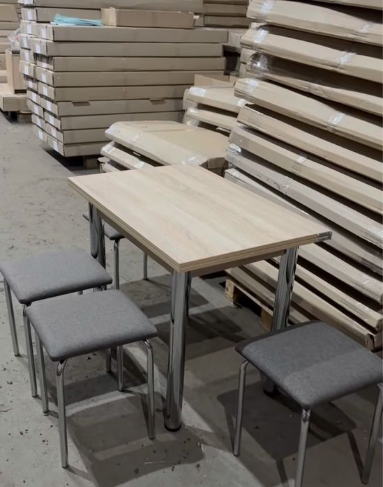 Стіл кухонний розкладний обідній Стол кухонный в кухню Комплект