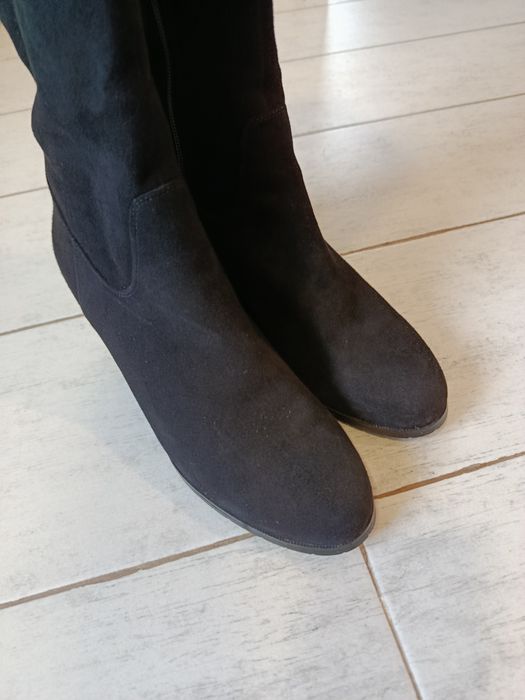 Сапожки жіночі, чоботи