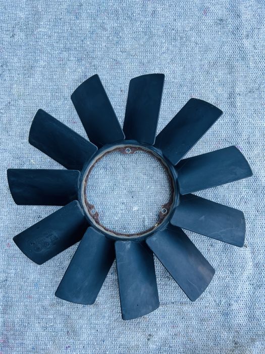 BMW E39 Крильчатка На Віскомуфту на 3 Болта Бензин BEHR. ідеал