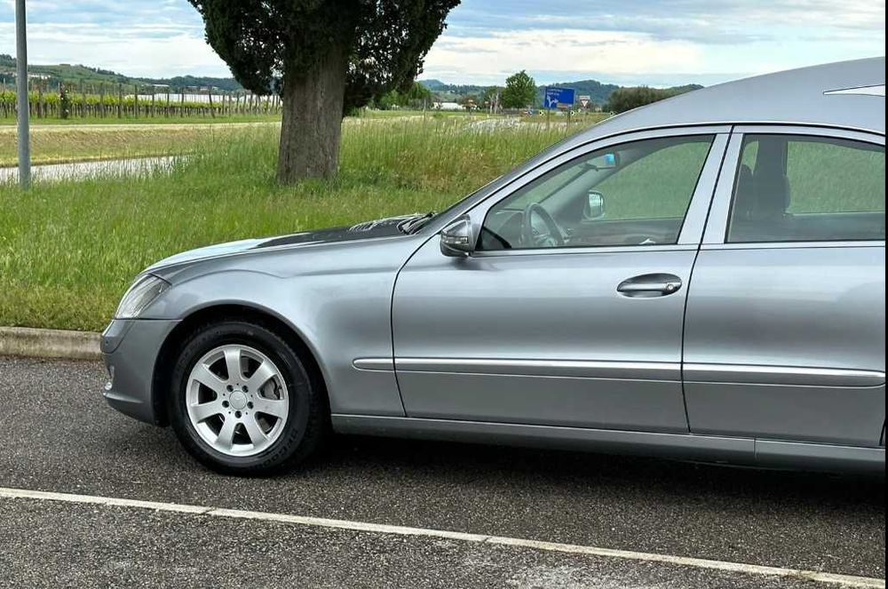 Катафалк Mercedes Benz W 211