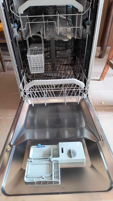 Zmywarka do zabudowy Ariston