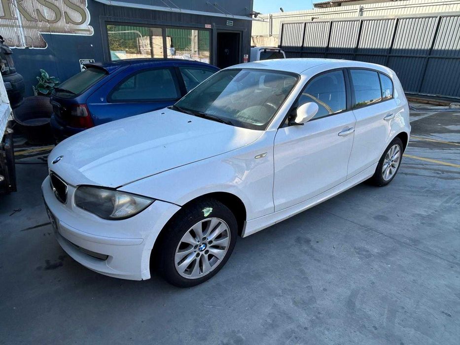 BMW SERIE 1 E87 2009 PARA PEÇAS