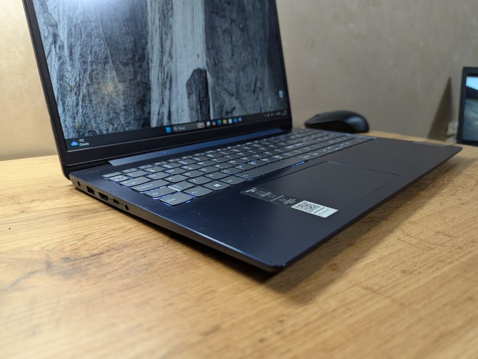 Великий Ультрабук Lenovo IdeaPad 3 15ITL6 i3/11th FHD 8/128