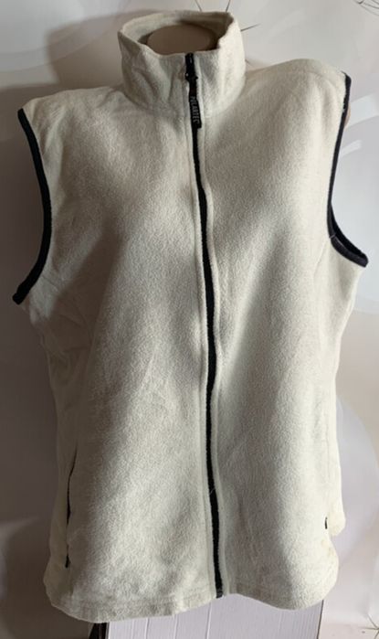 Флисовая безрукавка женская, одна на выбор