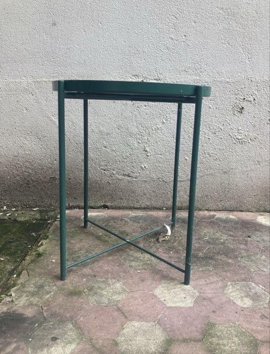 Mesa de apoio Ikeia