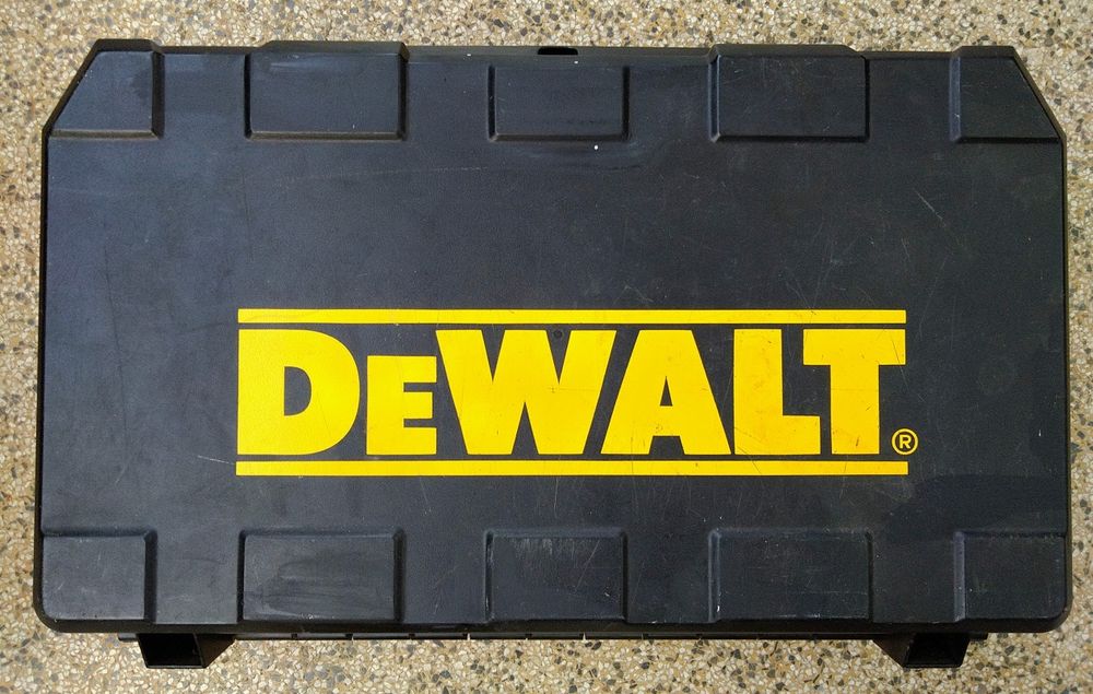 DeWalt berbequim DW515k429911727335034883