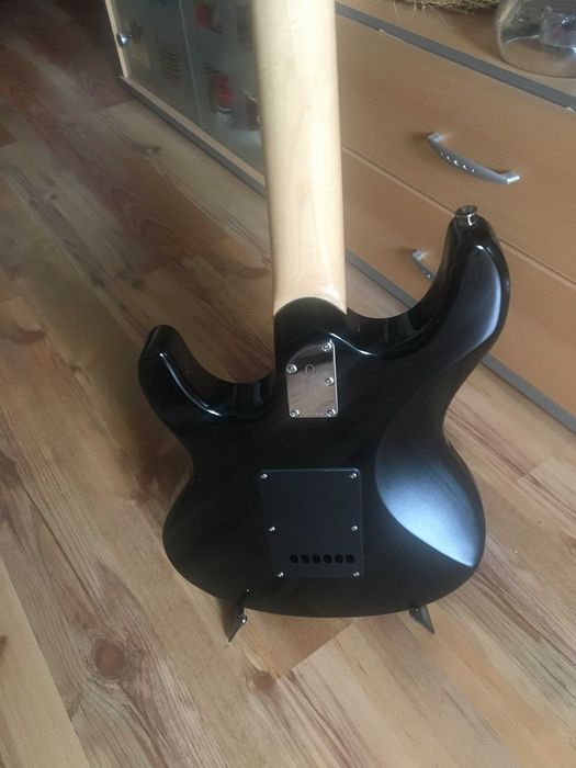 Gitara elektryczna Sterling