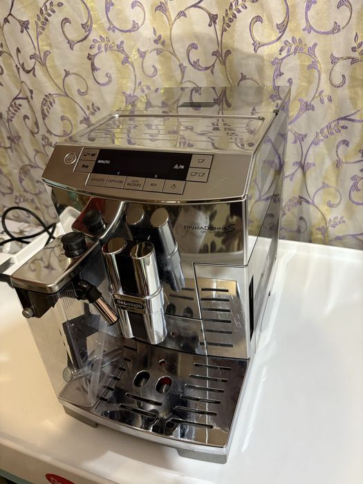 Кавомашина DeLonghi PrimaDonna S DeLuxe