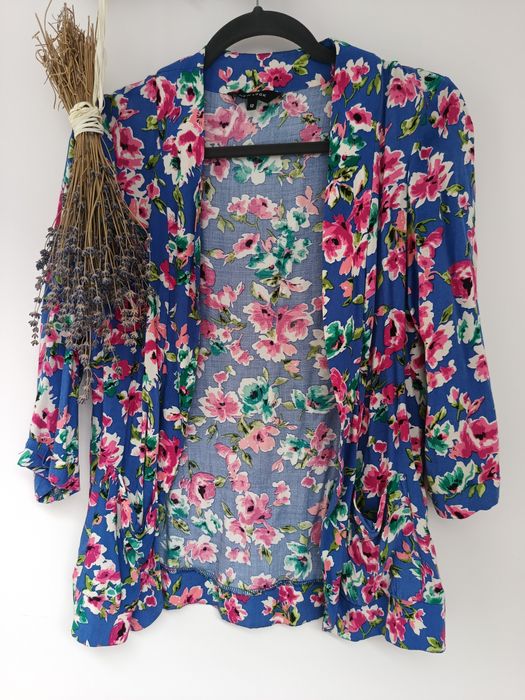 Żakiet narzutka w kwiaty New Look L
