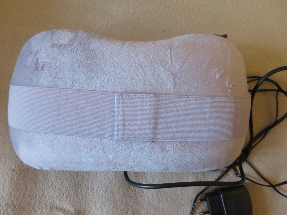 Masażer (poduszka) do karku
