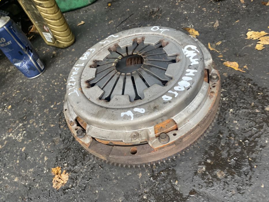 Щеплення форд транзит 2.4турбо/2.0/2.2 демферне маховик корзина фередо