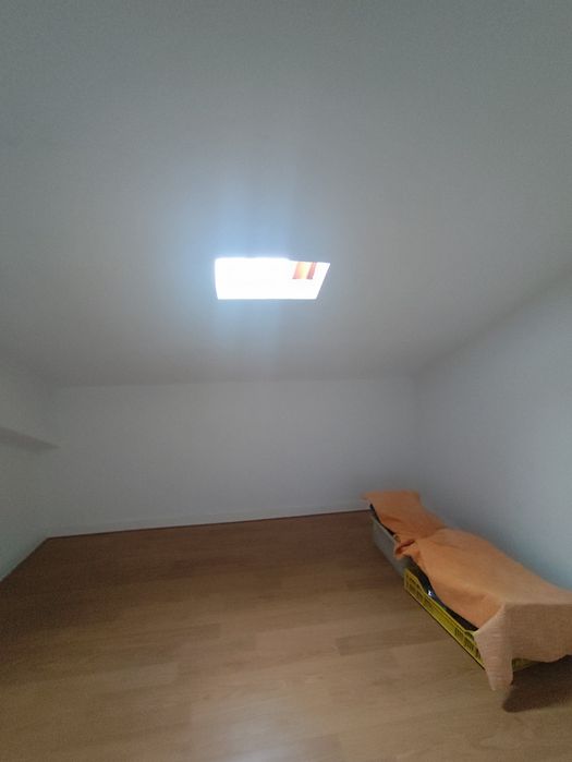 Vendo apartamento T1 + arrumos