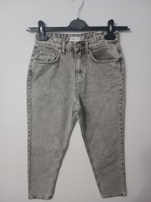 Nowe spodnie Sinsay mom fit rozmiar 34
