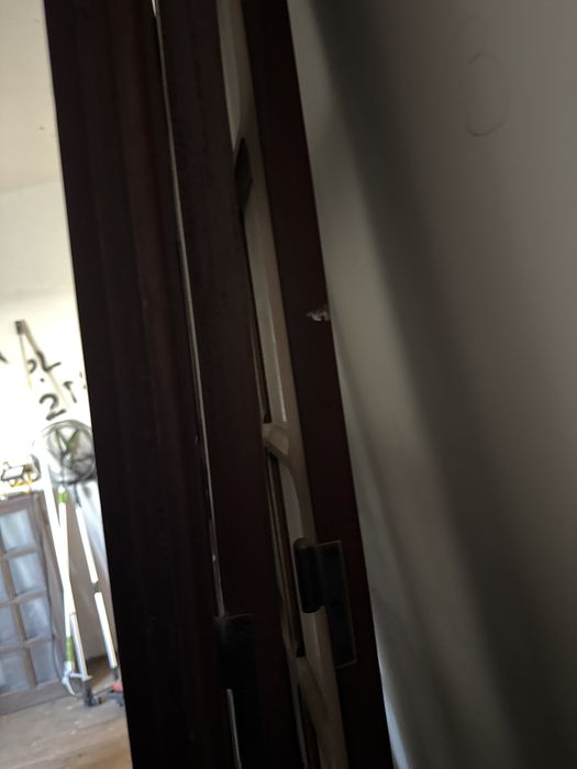 Janelas portas de madeira maciça