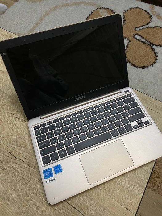 Нетбук  Asus  б/у