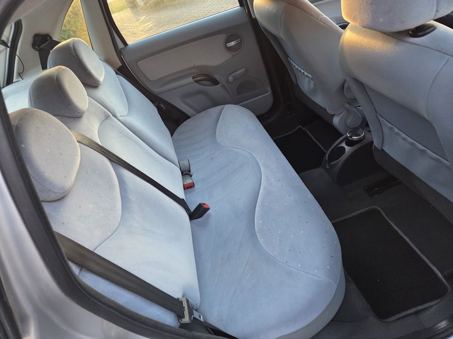 Citroen C3 srebrny
