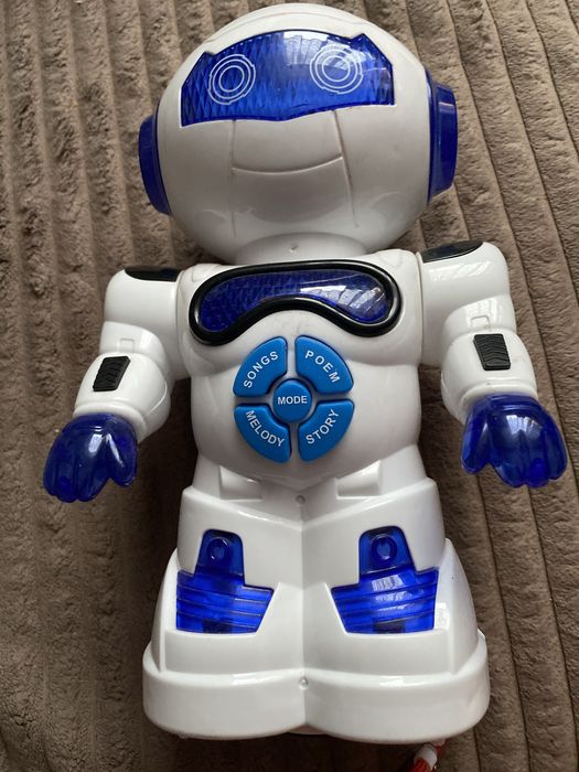 Robot  interaktywny zabawka
