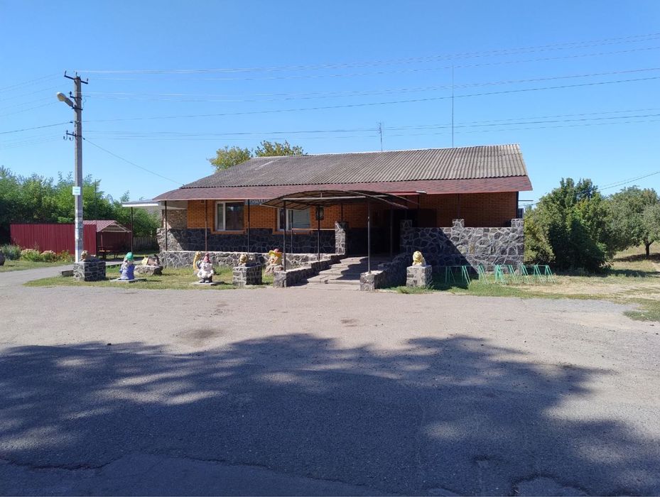 Продам магазин-кафе в Золотоніському районі, с. Ковтуни