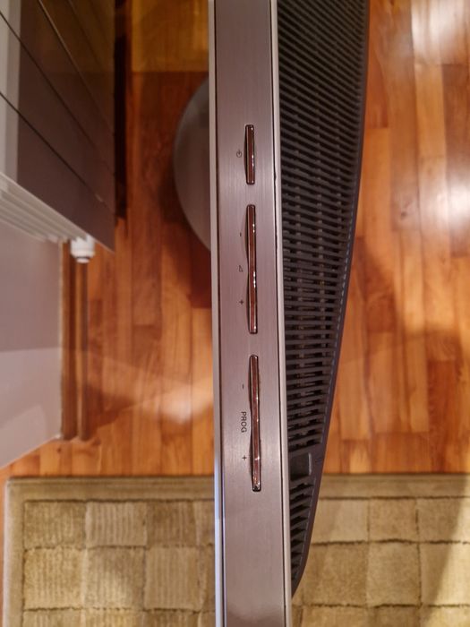 Televisão SONY cinzenta