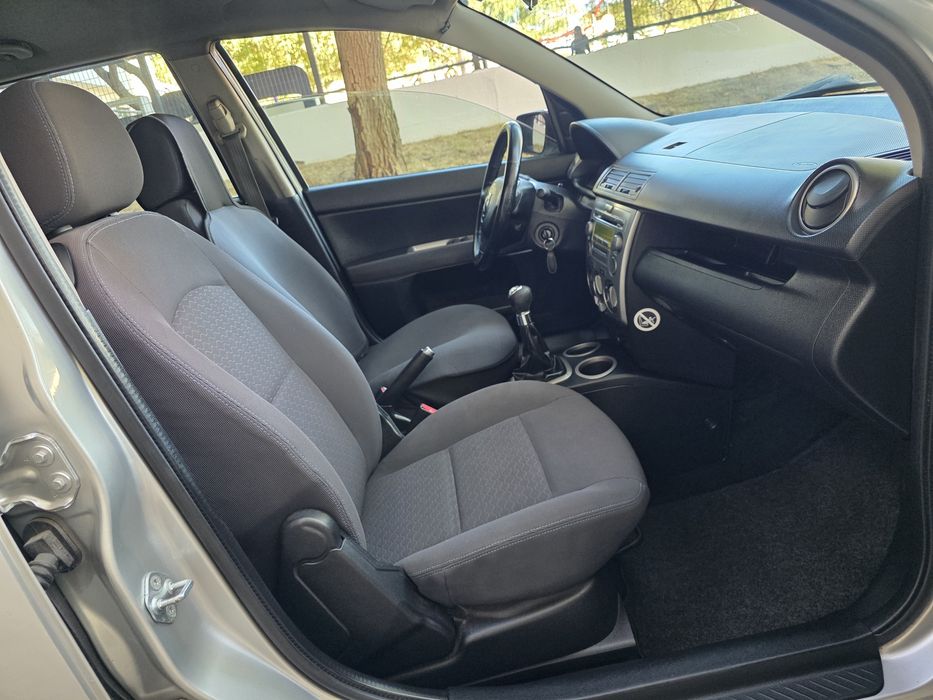 Mazda 2 1.2i Gasolina 158.000km
