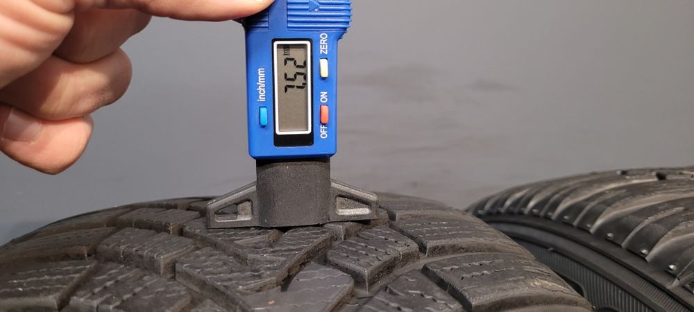 Шини 215/55 R16 FALKEN Eurowinter резина Зима колеса гума з Німеччини