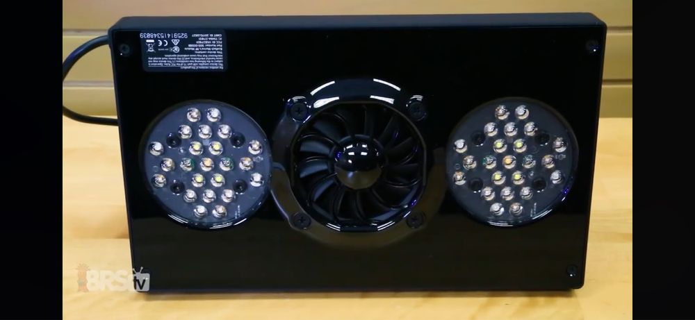 Iluminação aquario ecotech radion gen 3 pro