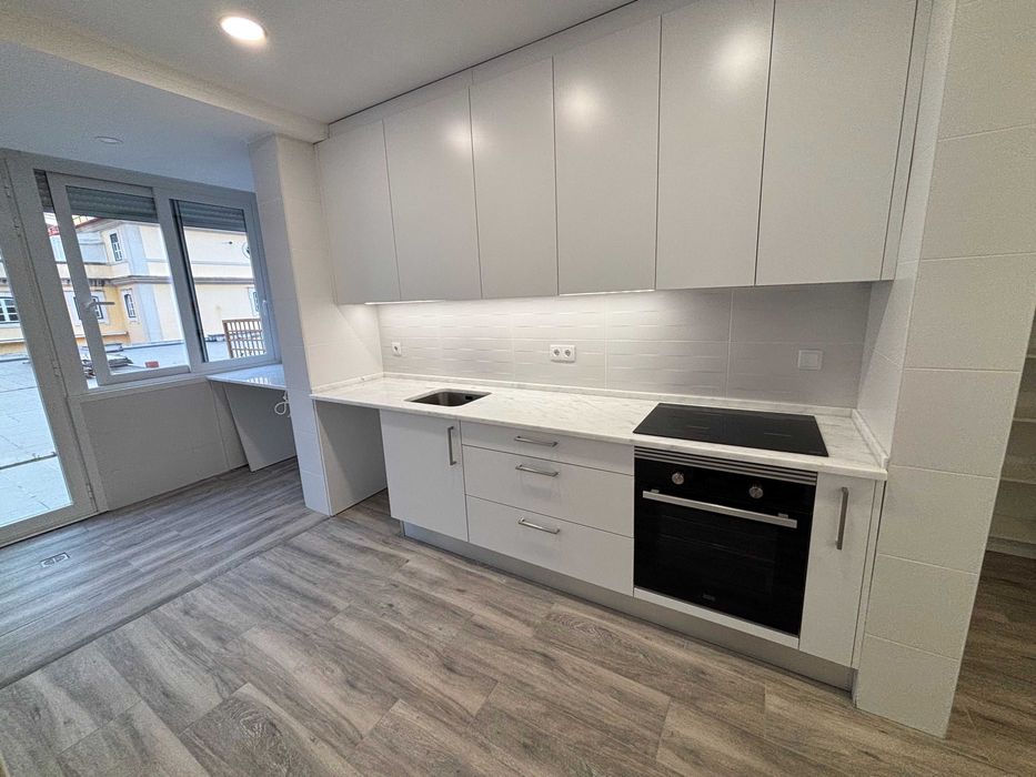 Arrenda-se T2 - Alcantara