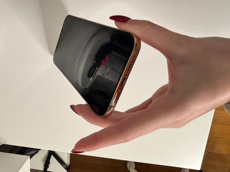 iPhone 12 Pro Max 256GB Gold – Excelente estado + caixa