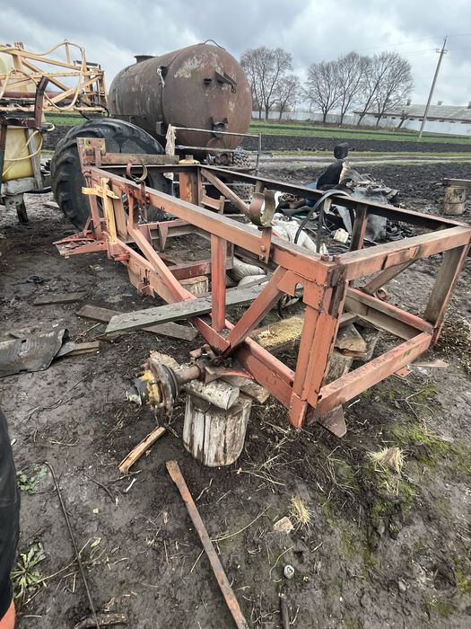 Продам раму з оприскувача  прицеп
