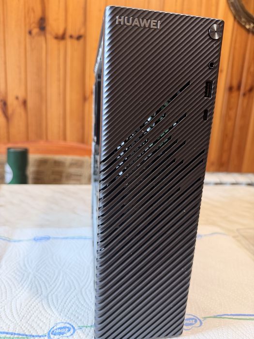Huawei MateStation S Ryzen5 4600G AMD Radeon Rx 6400