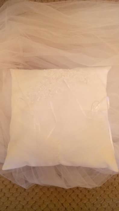 Suknia ślubna biała mikado + poduszeczka na obrączki + welon + bolerko