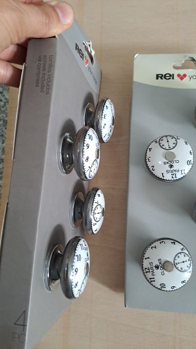 Conjunto de 4 puxadores de cerâmica NOVOS - DISPONÍVEL