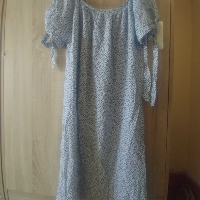 Nowa sukienka z wiskozy biała w kwiatki r. L-XL