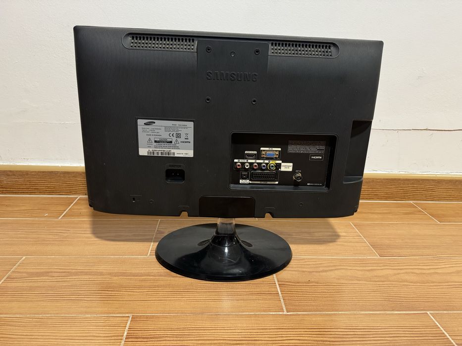 Tv Lcd Samsung 22”