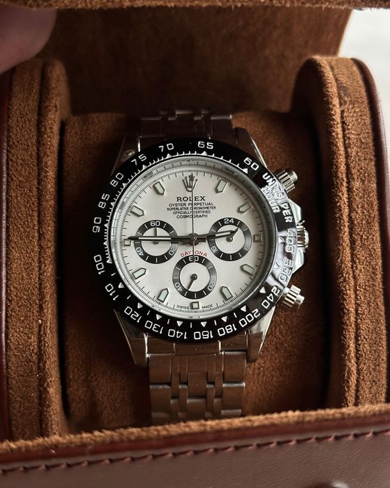 Часы rolex daytona