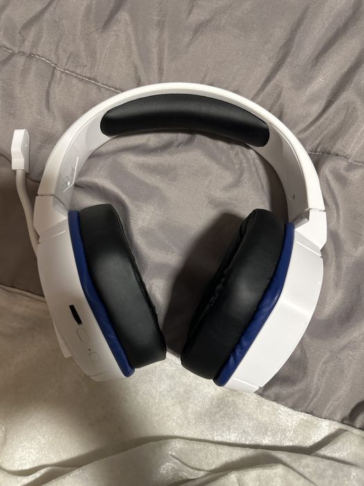 PS5 Standart 1TB + 2 comandos + 3 jogos