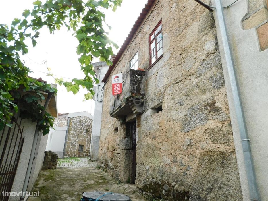 Moradia / Gouveia, Aldeias e Mangualde da Serra