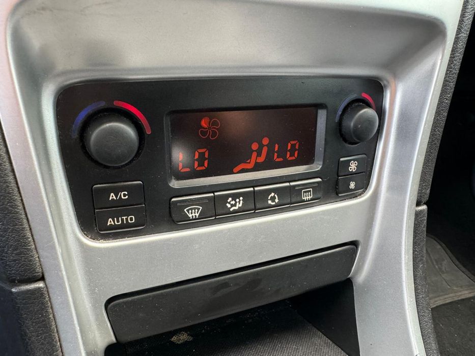 Carro Peugeot 307 — photo 4
