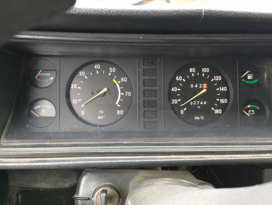 Жигуль ВАЗ 2107.