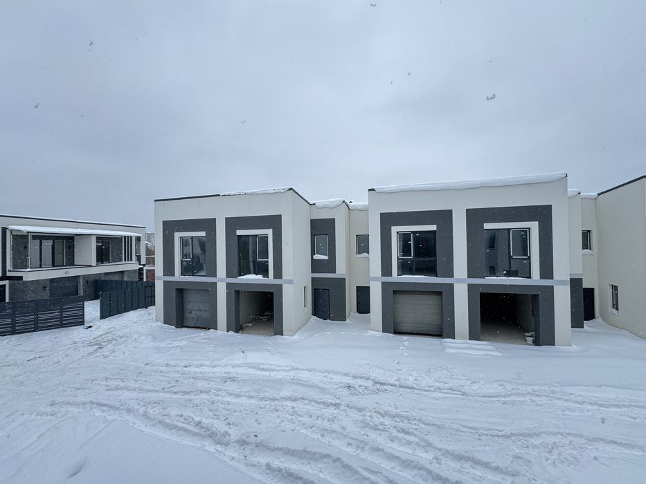 Продається Готовий Таунхаус з гаражем 144 м2 з комунікаціями Вовчинці!