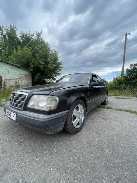 Mercedes Benz  W124